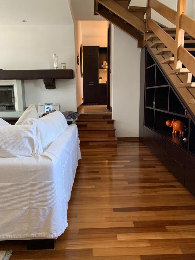 Near Como, Charming Apartment With Fireplace Grandate Εξωτερικό φωτογραφία